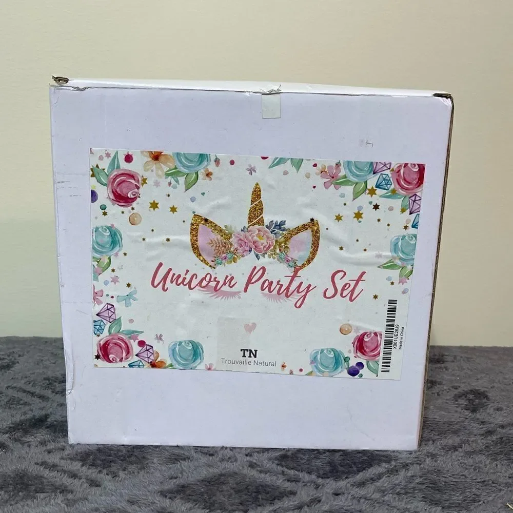 Unicorn Party Decorations set of 81 NWT